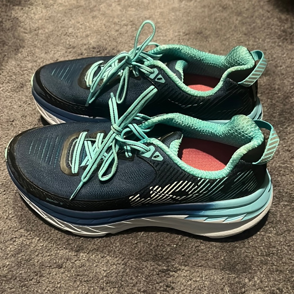 Hoka Bondi 5 good condition womens size 6.5